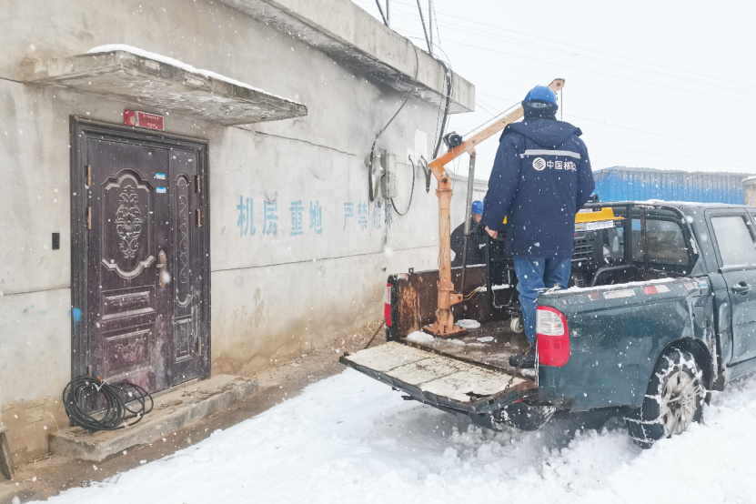 (网站）风雪中坚守 陕西移动全力做好春节期间通信保障643.jpg
